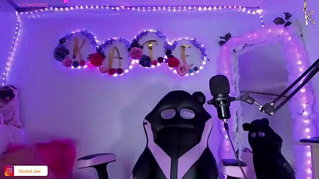 KATERAW online show from March 3, 2026, 5:57 am