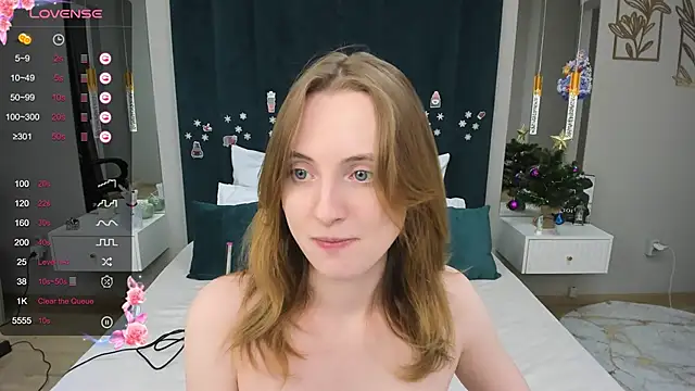 Snapshot of Cowell_Adelina chatting on January 19, 2025, 10:17 pm Cowell Adelina online show from January 19, 2025, 10:17 pm