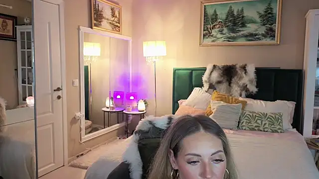 JoanneGG online show from January 18, 2026, 12:09 pm