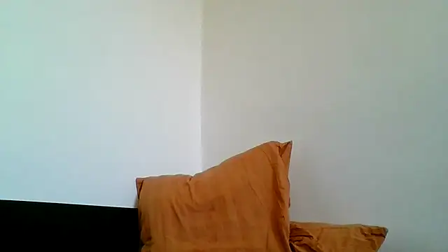 roseblak42 online show from March 1, 2026, 3:25 pm