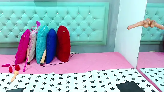 aleska mack online show from October 3, 2025, 12:18 am