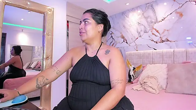 kiana cream online show from November 28, 2025, 11:24 am