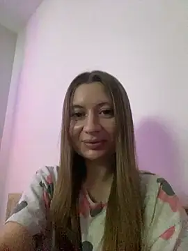 Snapshot of me___ow chatting on December 27, 2024, 3:26 pm me ow online show from December 27, 2024, 3:26 pm