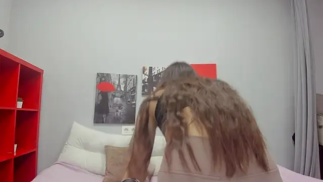 Snapshot of Tiny_JuJu chatting on November 6, 2025, 1:17 am Tiny JuJu online show from November 6, 2025, 1:17 am