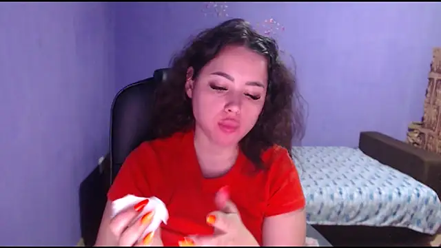 LovelyJulliette online show from January 31, 2025, 3:44 pm