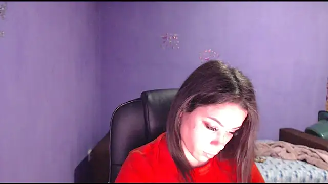 LovelyJulliette online show from February 1, 2025, 5:47 pm