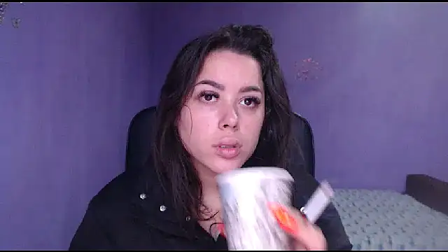 LovelyJulliette online show from February 3, 2025, 2:45 pm