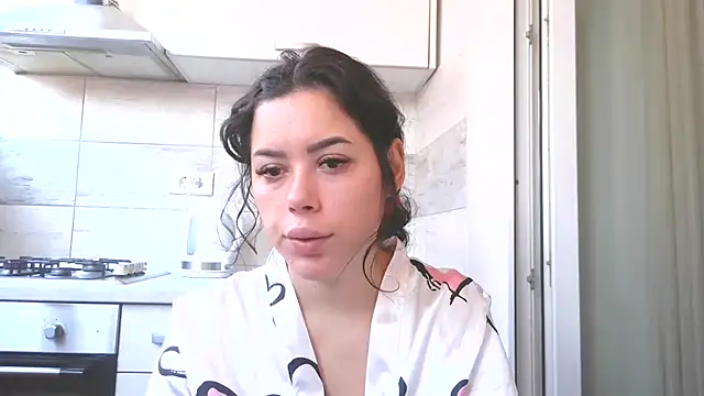 Snapshot of LovelyJulliette chatting on November 3, 2025, 9:21 am LovelyJulliette online show from November 3, 2025, 9:21 am