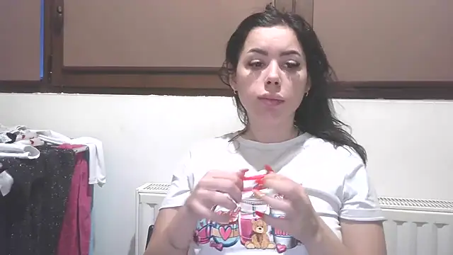 Snapshot of LovelyJulliette chatting on February 14, 2026, 3:42 pm LovelyJulliette online show from February 14, 2026, 3:42 pm