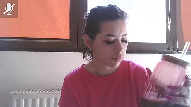 Snapshot of LovelyJulliette chatting on March 11, 2026, 12:11 pm LovelyJulliette online show from March 11, 2026, 12:11 pm