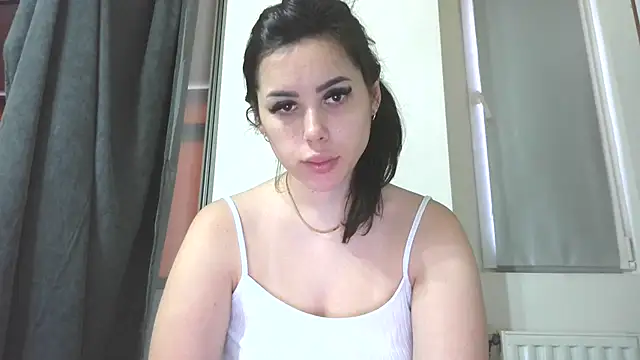Snapshot of LovelyJulliette chatting on March 13, 2026, 3:29 pm LovelyJulliette online show from March 13, 2026, 3:29 pm