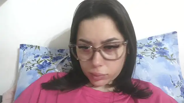 Snapshot of LovelyJulliette chatting on March 22, 2026, 2:53 pm LovelyJulliette online show from March 22, 2026, 2:53 pm