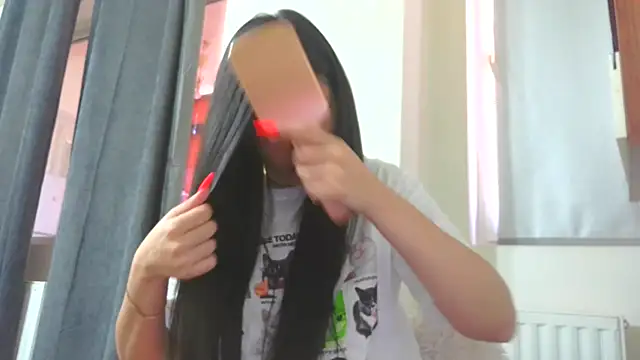 Snapshot of LovelyJulliette chatting on March 26, 2026, 10:54 am LovelyJulliette online show from March 26, 2026, 10:54 am