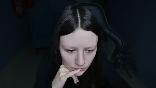 VeliraBraitberg online show from January 8, 2025, 5:05 am