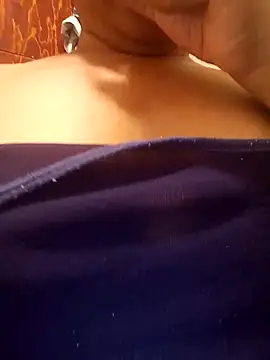 Snapshot of Blueecherry chatting on December 5, 2024, 8:11 pm Blueecherry online show from December 5, 2024, 8:11 pm