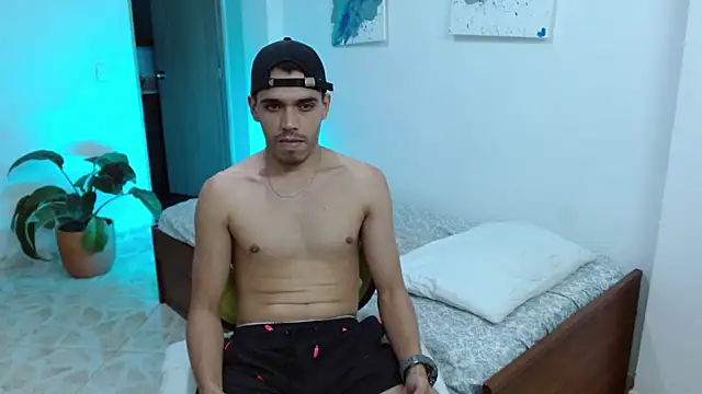 Snapshot of giannandblacke chatting on January 19, 2025, 10:49 pm giannandblacke online show from January 19, 2025, 10:49 pm