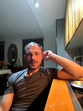 Snapshot of Adventurehotman chatting on September 27, 2025, 10:37 pm Adventurehotman online show from September 27, 2025, 10:37 pm