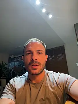 Snapshot of Adventurehotman chatting on September 28, 2025, 4:23 pm Adventurehotman online show from September 28, 2025, 4:23 pm