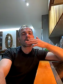 Snapshot of Adventurehotman chatting on October 2, 2025, 9:22 pm Adventurehotman online show from October 2, 2025, 9:22 pm