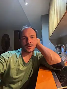 Snapshot of Adventurehotman chatting on October 31, 2025, 12:00 am Adventurehotman online show from October 31, 2025, 12:00 am