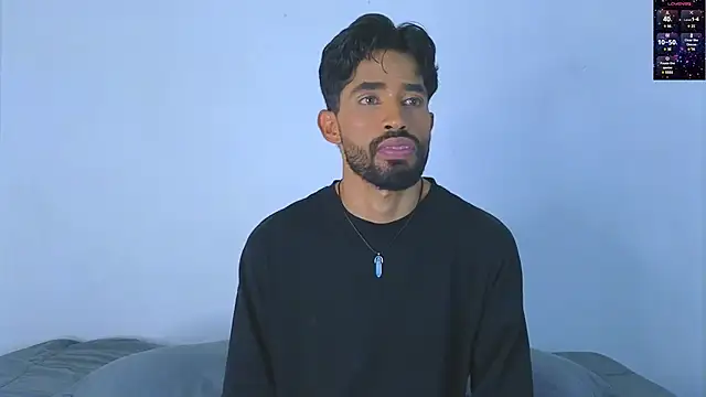 Snapshot of dereck_hotsoon chatting on February 13, 2025, 9:27 pm dereck hotsoon online show from February 13, 2025, 9:27 pm