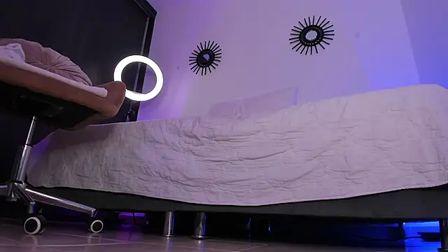 Snapshot of SexyCharlize08 chatting on March 19, 2025, 12:48 am SexyCharlize08 online show from March 19, 2025, 12:48 am