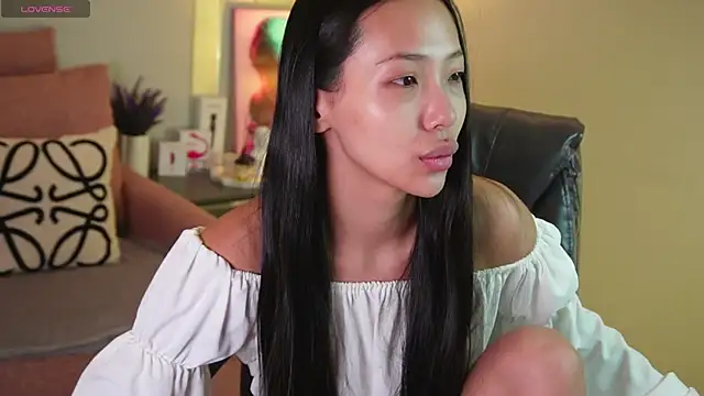 Snapshot of _MIURA_ chatting on February 12, 2025, 1:09 am MIURA online show from February 12, 2025, 1:09 am