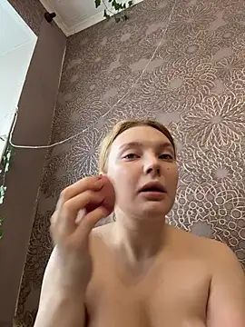 AmmyHot online show from December 14, 2025, 4:40 am