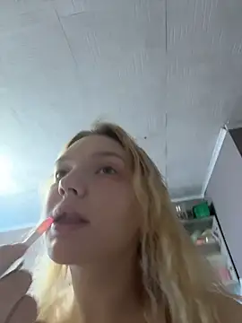 AmmyHot online show from December 20, 2025, 4:08 am