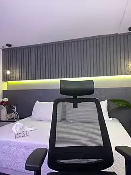 Sol Miller online show from December 7, 2024, 7:32 pm