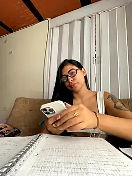 Sol Miller online show from October 26, 2025, 7:20 pm