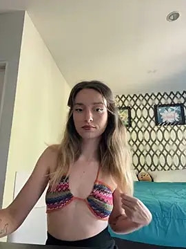 SirenaBelle online show from February 3, 2025, 9:19 am