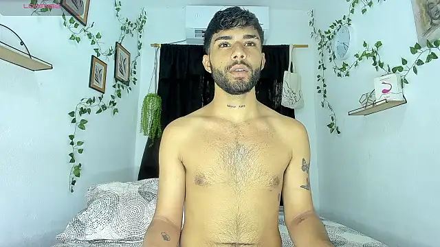 Snapshot of Alex_BigDickkk chatting on September 30, 2025, 10:04 pm Alex BigDickkk online show from September 30, 2025, 10:04 pm