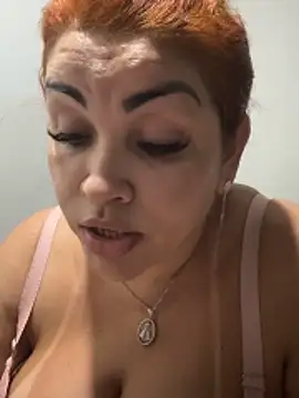 Snapshot of Bruninhaa34 chatting on February 3, 2026, 10:15 pm Bruninhaa34 online show from February 3, 2026, 10:15 pm