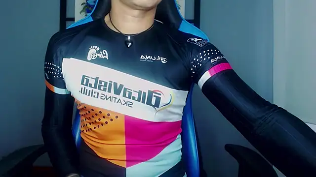 Snapshot of Mistress_dominick chatting on February 18, 2026, 10:28 pm Mistress dominick online show from February 18, 2026, 10:28 pm