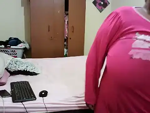 Snapshot of HOTBIGMELONSxx chatting on March 11, 2025, 5:35 pm HOTBIGMELONSxx online show from March 11, 2025, 5:35 pm