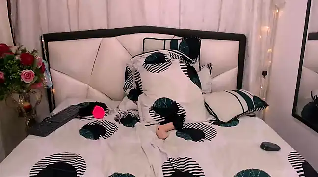 InkedSabrina online show from February 14, 2025, 1:34 am