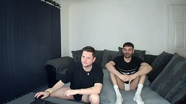 twotwinkhusbandss online show from December 10, 2024, 6:06 pm