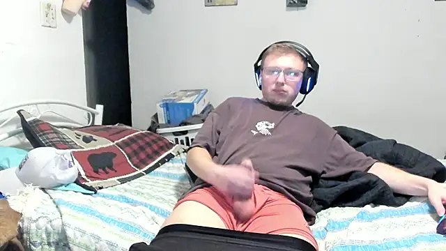 Snapshot of OttersWaters2K chatting on January 14, 2026, 9:48 am OttersWaters2K online show from January 14, 2026, 9:48 am