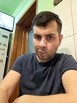 Snapshot of hornny1995 chatting on February 21, 2025, 5:20 pm hornny1995 online show from February 21, 2025, 5:20 pm