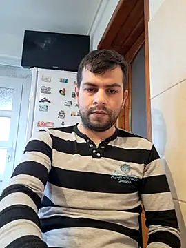 hornny1995 online show from April 9, 2026, 6:19 am