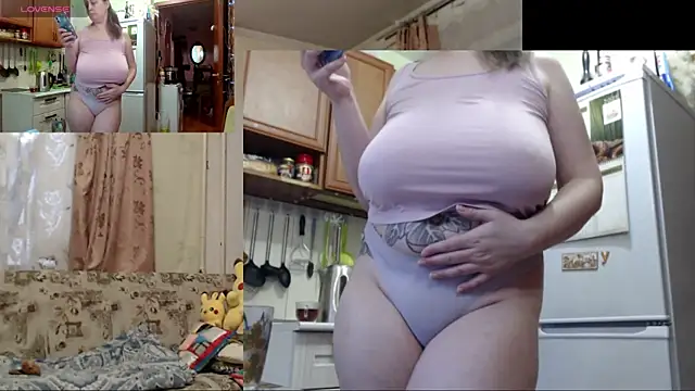 Snapshot of Sakura_Green chatting on October 12, 2025, 1:43 pm Sakura Green online show from October 12, 2025, 1:43 pm