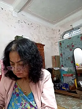 Hotestlove online show from March 10, 2025, 10:48 am