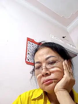 Snapshot of Hotestlove chatting on September 30, 2025, 2:27 am Hotestlove online show from September 30, 2025, 2:27 am