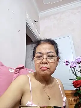 Hotestlove online show from March 2, 2026, 11:33 pm