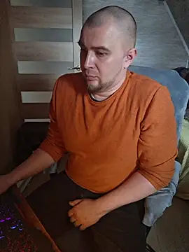 Foxyshaved online show from March 9, 2026, 9:13 am