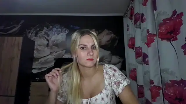 Snapshot of DagmarieFlirt chatting on September 28, 2025, 6:24 pm DagmarieFlirt online show from September 28, 2025, 6:24 pm