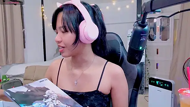 Snapshot of Kana_G chatting on February 20, 2025, 2:02 pm Kana G online show from February 20, 2025, 2:02 pm