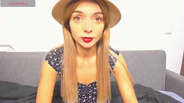  ellen meow  online show from December 4, 2024, 8:18 pm