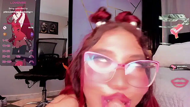 Snapshot of kyliejenner_hot chatting on January 9, 2025, 6:38 am kyliejenner hot online show from January 9, 2025, 6:38 am